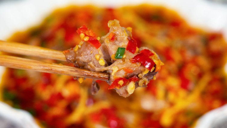 鸡腿不炒不炖,这样做简单又下饭,香辣爽口超级过瘾!